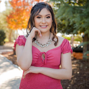 Meet your Posher, Aurora